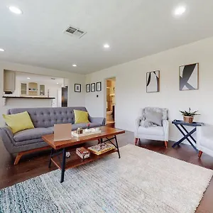  Holiday home Private 4br Near Lax & Beaches Playa Vista